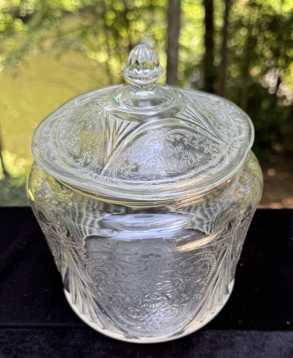 Vtg 1940s Hazel-Atlas clear royal lace depression glass cookie biscuit jar & Lid
